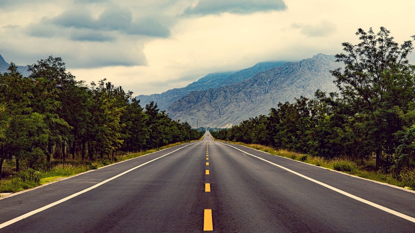 road-5506583_960_720